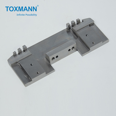 HRC21-22 Suku Cadang Mesin Presisi Kecil Bahan Besi Stainless S136