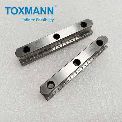Daya Tahan Die Casting Mould Komponen Metric Core Pins &amp; Insert Hardness 50-52HRC