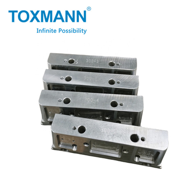 Daya Tahan Die Casting Mould Komponen Metric Core Pins &amp; Insert Hardness 50-52HRC