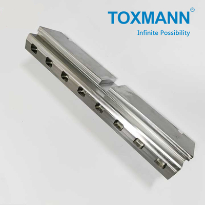 Bagian cetakan presisi / komponen cetakan otomatis dengan mesin EDM Slide Mold Side Base Rails untuk sistem Hot Runner