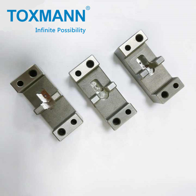 Custom Plastic Molding Kualitas Tinggi Mold Core Plastic Injection Mold Parts Wedge Switch Box Guide Base Plate