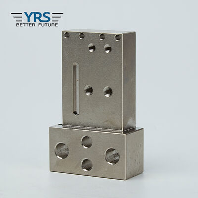 Toleransi Suku Cadang Mesin Penggilingan CNC Logam SKD61 0.02mm Tahan Lama